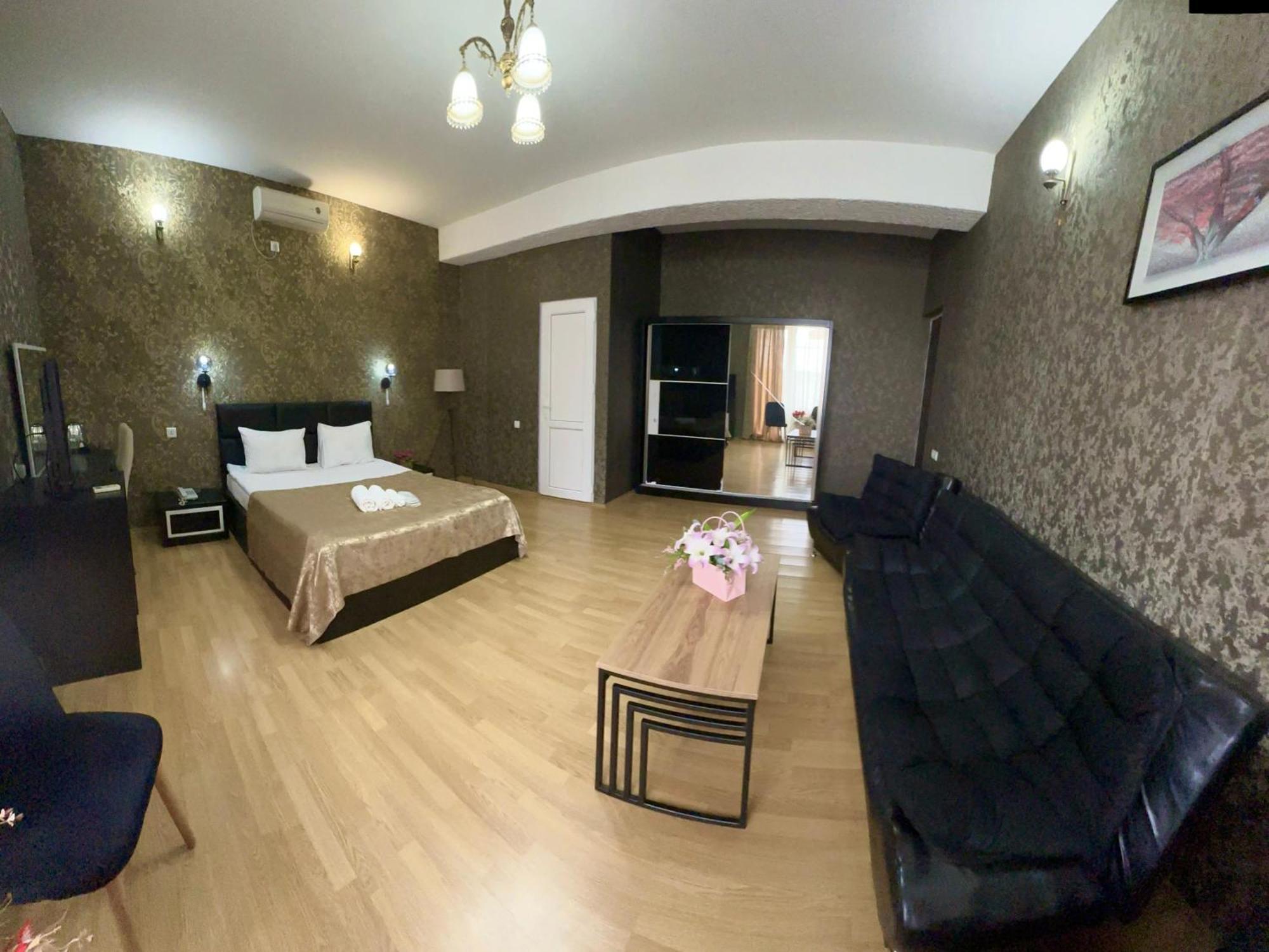 Qeroli Old Town Otel Tiflis Dış mekan fotoğraf